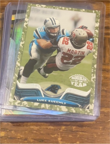 2013 Topps #334 Luke Kuechly Rookie of the Year — front