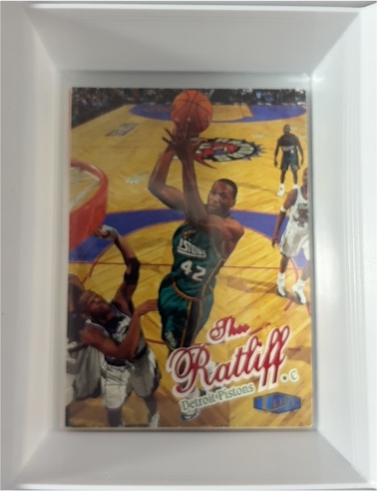 1997-98 Fleer Ultra #27 Theo Ratliff — front