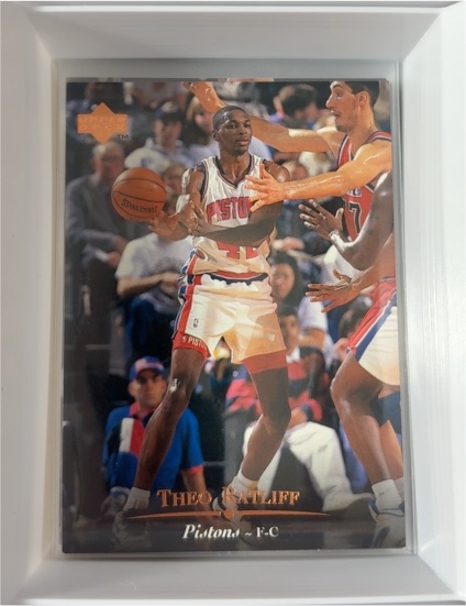 1995-96 Upper Deck #259 Theo Ratliff — front
