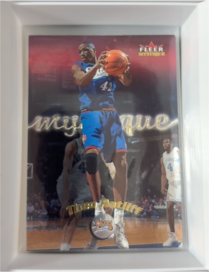 2000-01 Fleer Mystique #27 Theo Ratliff — front