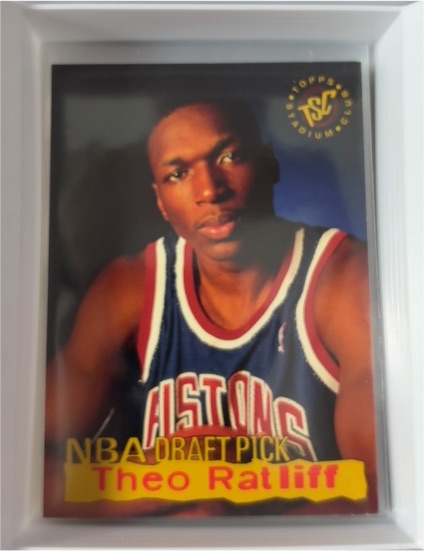 1995-96 Topps Stadium Club #18 Theo Ratliff — front