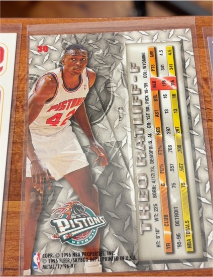1996 Fleer #30 Terry Mills — front