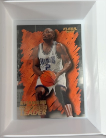 1996-97 Fleer #142 Mitch Richmond Hardwood Leader Sacramento Kings — front