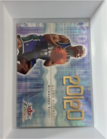 2000 Fleer Focus 20/20 #Glenn Robinson — front