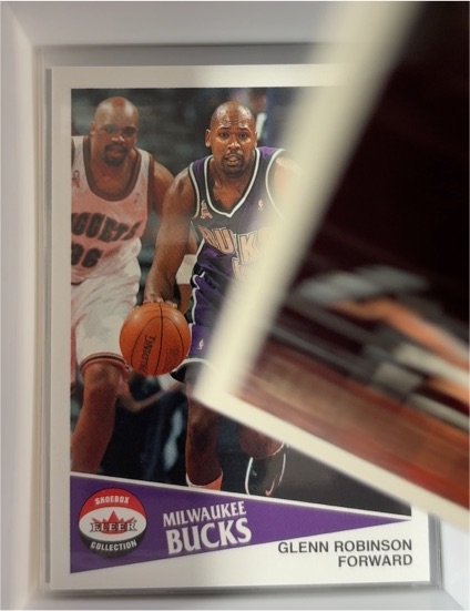 2001-02 Fleer Shoebox #26 Glenn Robinson — front