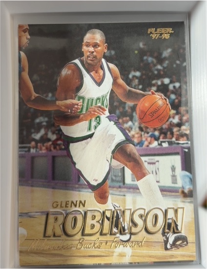1997-98 Fleer #13 Glenn Robinson — front