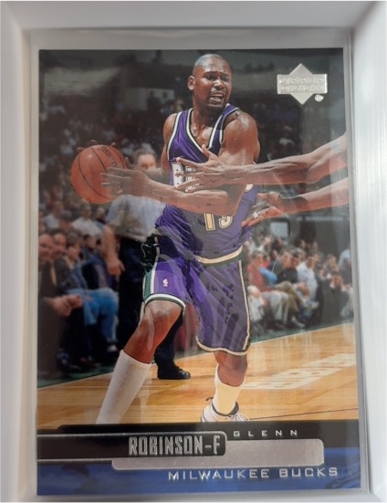 1999-00 Upper Deck #67 Glenn Robinson — front