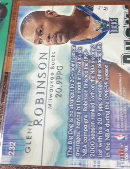 2000-01 Fleer Focus 20/20 #232 Glenn Robinson — front