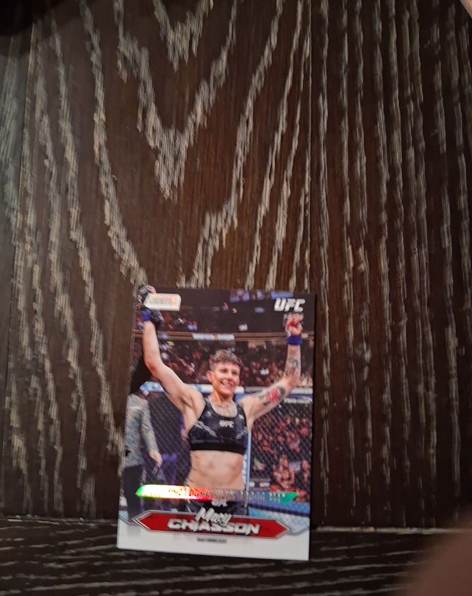 2025 Topps Stadium Club UFC #28 Macy Chiasson — front