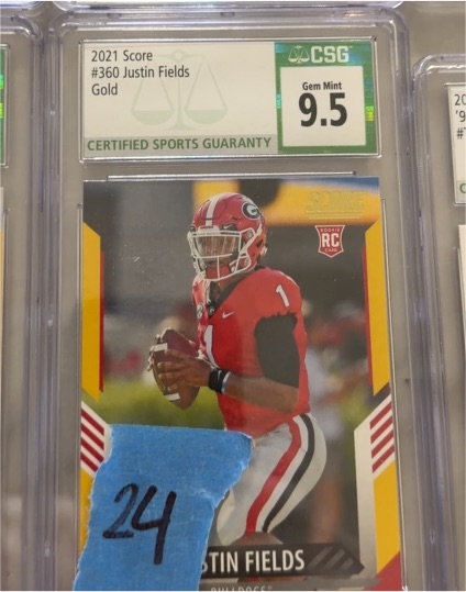 2021 Panini Score #360 Justin Fields — front