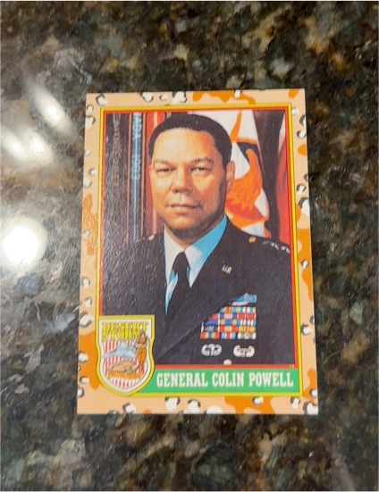 1991 Topps Desert Storm #2 General Colin Powell — front