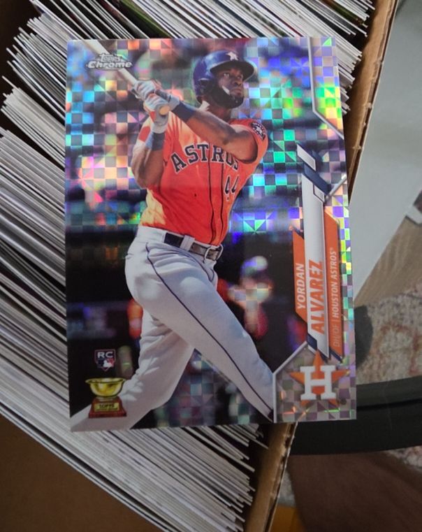 2020 Topps Chrome #200 Yordan Alvarez — front