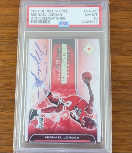 2004 Upper Deck Ultimate Collection #UA-MJ Michael Jordan Achievements-Sig — front