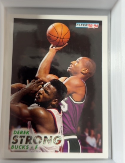 1993-94 Fleer #324 Derek Strong — front