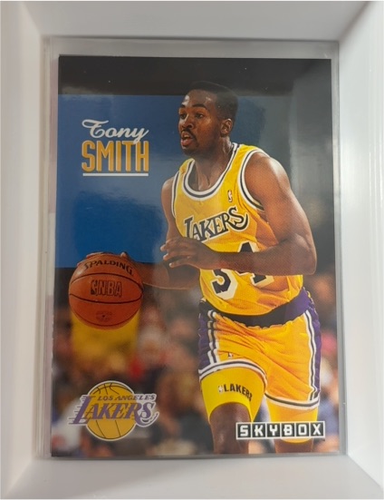 1992-93 Skybox #119 Tony Smith — front