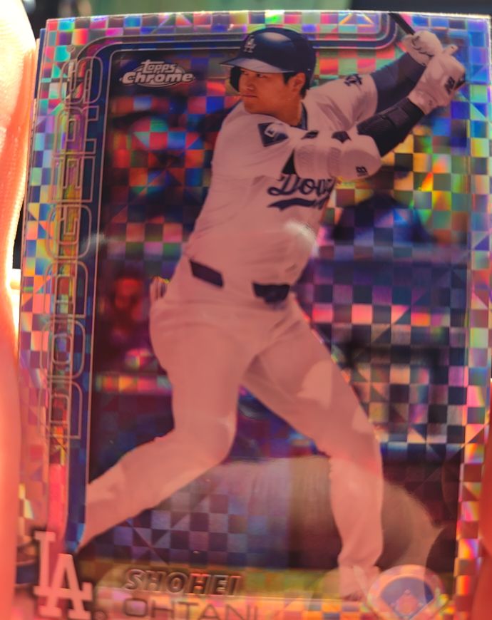 2025 Topps Chrome #1 Shohei Ohtani — front