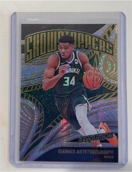 2024-25 Panini Revolution Showstoppers #4 Giannis Antetokounmpo — front