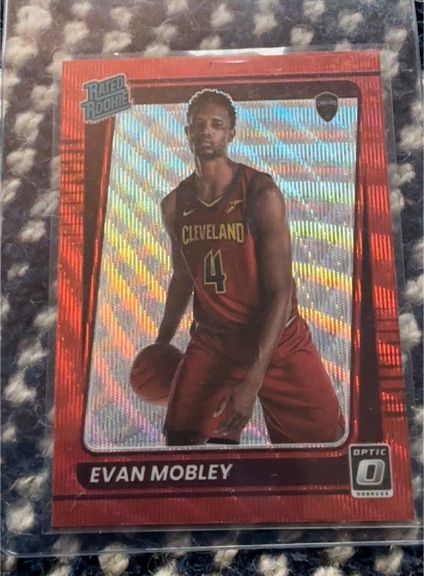 2021-22 Donruss Optic #175 Evan Mobley — front