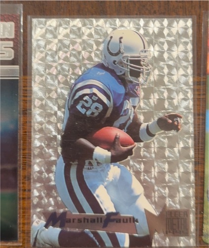 1995 Fleer Metal #15 Marshall Faulk — front