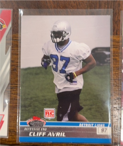 2008 Topps Stadium Club #195 Cliff Avril — front