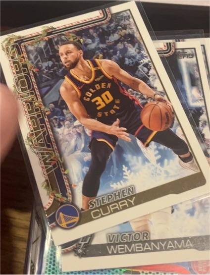 2025-26 Topps Holiday #H106 Stephen Curry — front