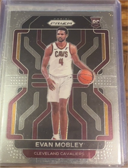 2021-22 Panini Prizm #325 Evan Mobley — front