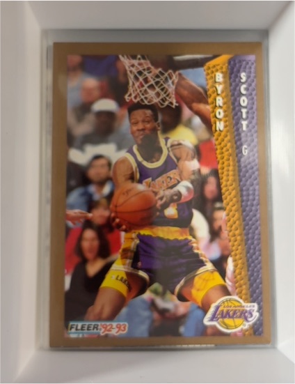 1992-93 Fleer #111 Byron Scott — front