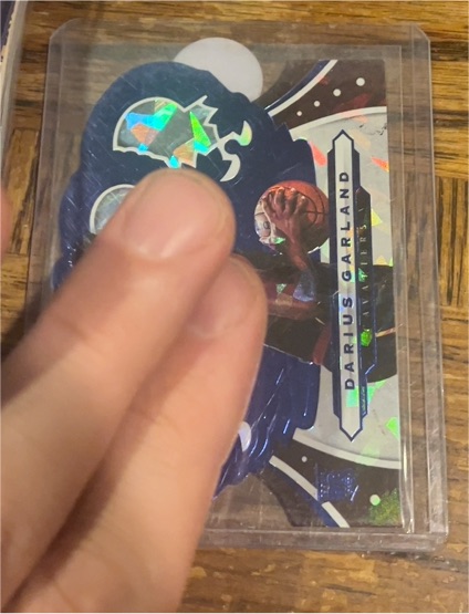 2024-25 Panini Select #39 Darius Garland Cavaliers Blue Cracked Ice Prizm — front