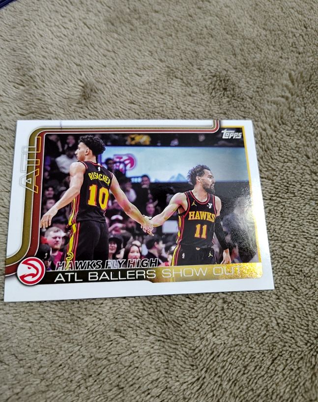 2025 Topps Basketball #282 Hawks Fly High ATL Ballers Show Out — front