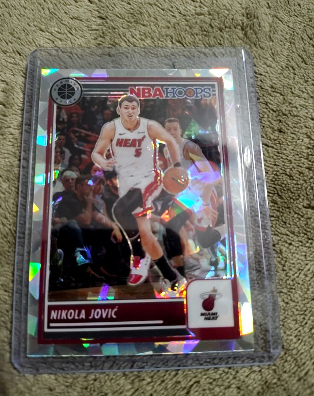 2023-24 Panini NBA Hoops Premium Stock #267 Nikola Jovic — front