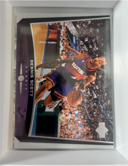 1998-99 Upper Deck #220 Dennis Scott — front