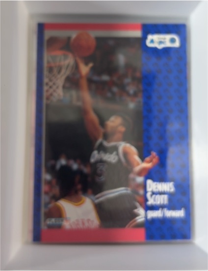 1991-92 Fleer #147 Dennis Scott — front