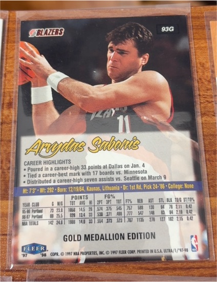 1997-98 Fleer Ultra Gold Medallion Edition #93G Arvydas Sabonis — front