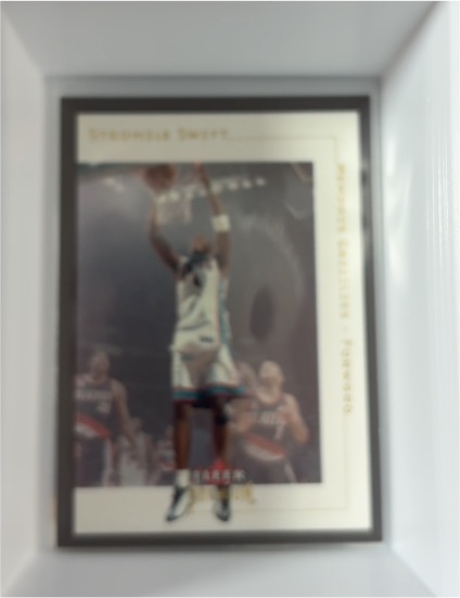 2001-02 Fleer Premium #132 Shaquille O'Neal — front