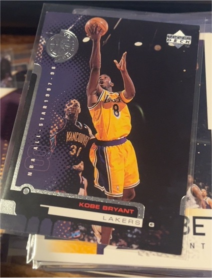 1998-99 Upper Deck #172 Kobe Bryant — front
