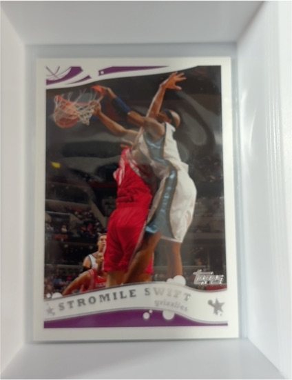 2005-06 Topps #93 Stromile Swift — front
