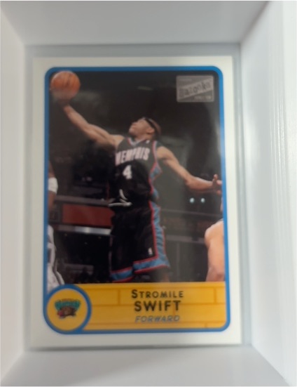 2003-04 Topps Bazooka #4 Stromile Swift — front