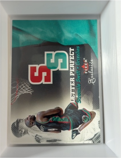 2001-02 Fleer Exclusive Letter Perfect #14LP Stromile Swift — front