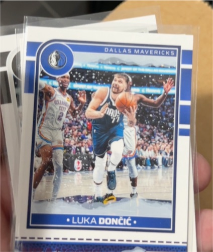 2024-25 Panini NBA Hoops #115 Luka Dončić — front