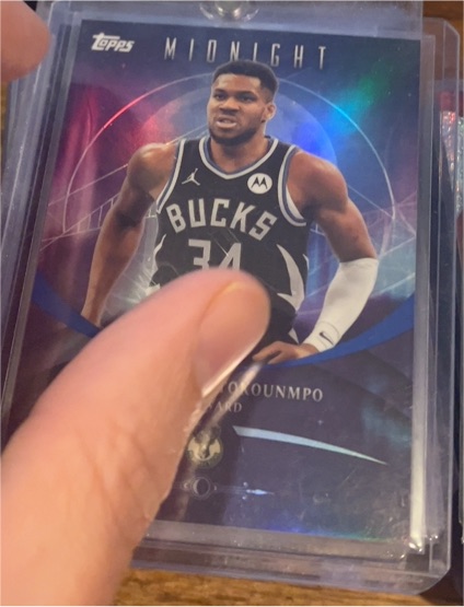 2025-26 Topps Midnight #14 Giannis Antetokounmpo — front