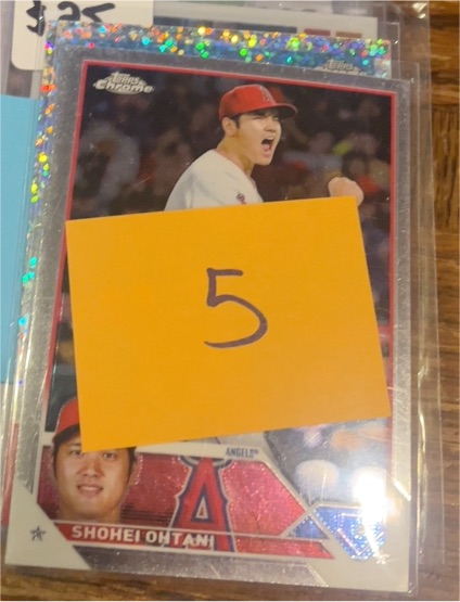 2023 Topps Chrome #17 Shohei Ohtani — front