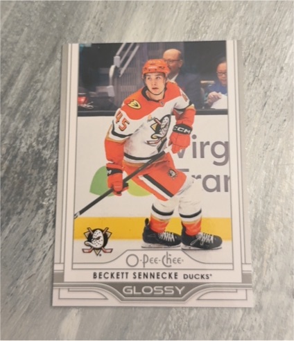 2025-26 Upper Deck Series 2 O-Pee-Chee Glossy #OG-46 Beckett Sennecke — front