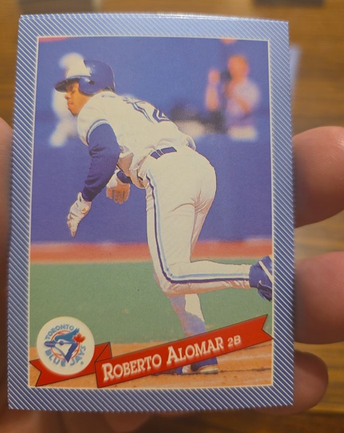 1993 Hostess #14 Roberto Alomar — front