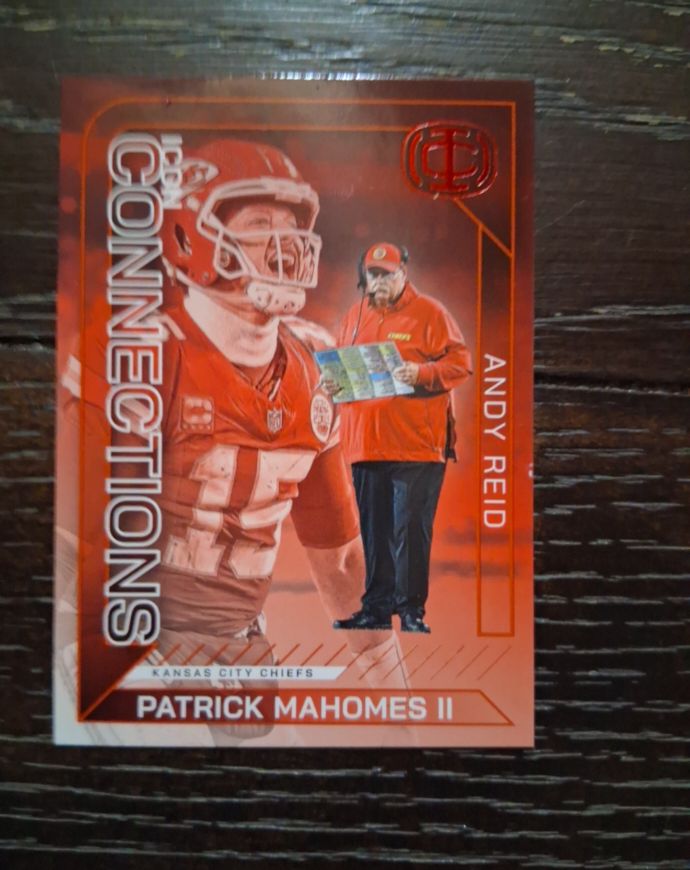 2025 Panini Icon Connections #IC-19 Patrick Mahomes II — front