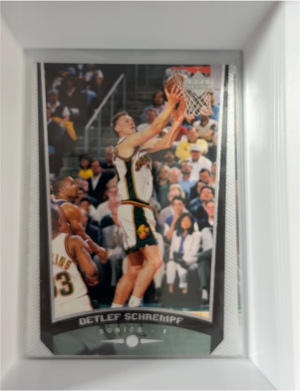 1998-99 Upper Deck #142 Detlef Schrempf — front