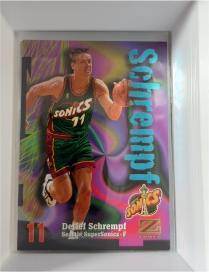 1997-98 Skybox Z-Force #63 Detlef Schrempf — front