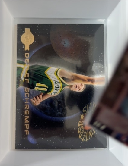 1994-95 Skybox Slammin' Universe #SU24 Detlef Schrempf — front