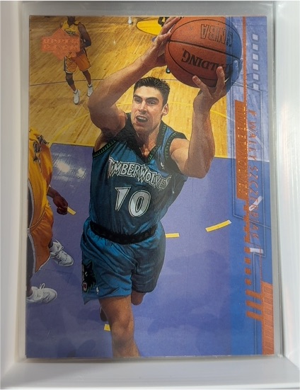 2000-01 Upper Deck #99 Wally Szczerbiak — front