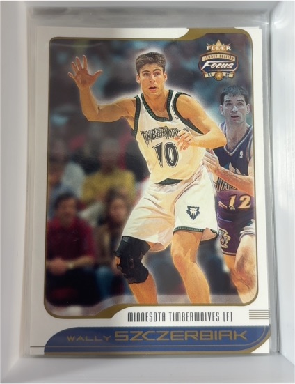 2001-02 Fleer Focus #10 Wally Szczerbiak — front