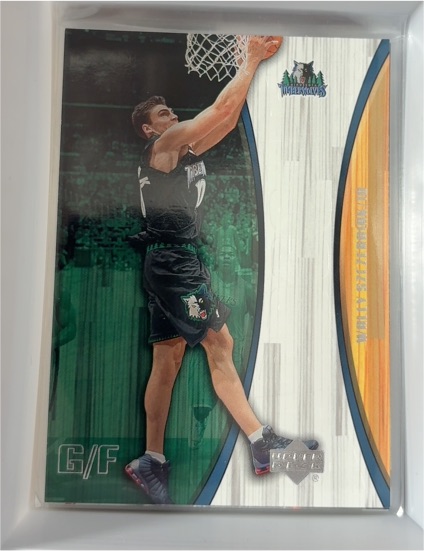2002-03 Upper Deck Hardcourt #14 Dirk Nowitzki — front